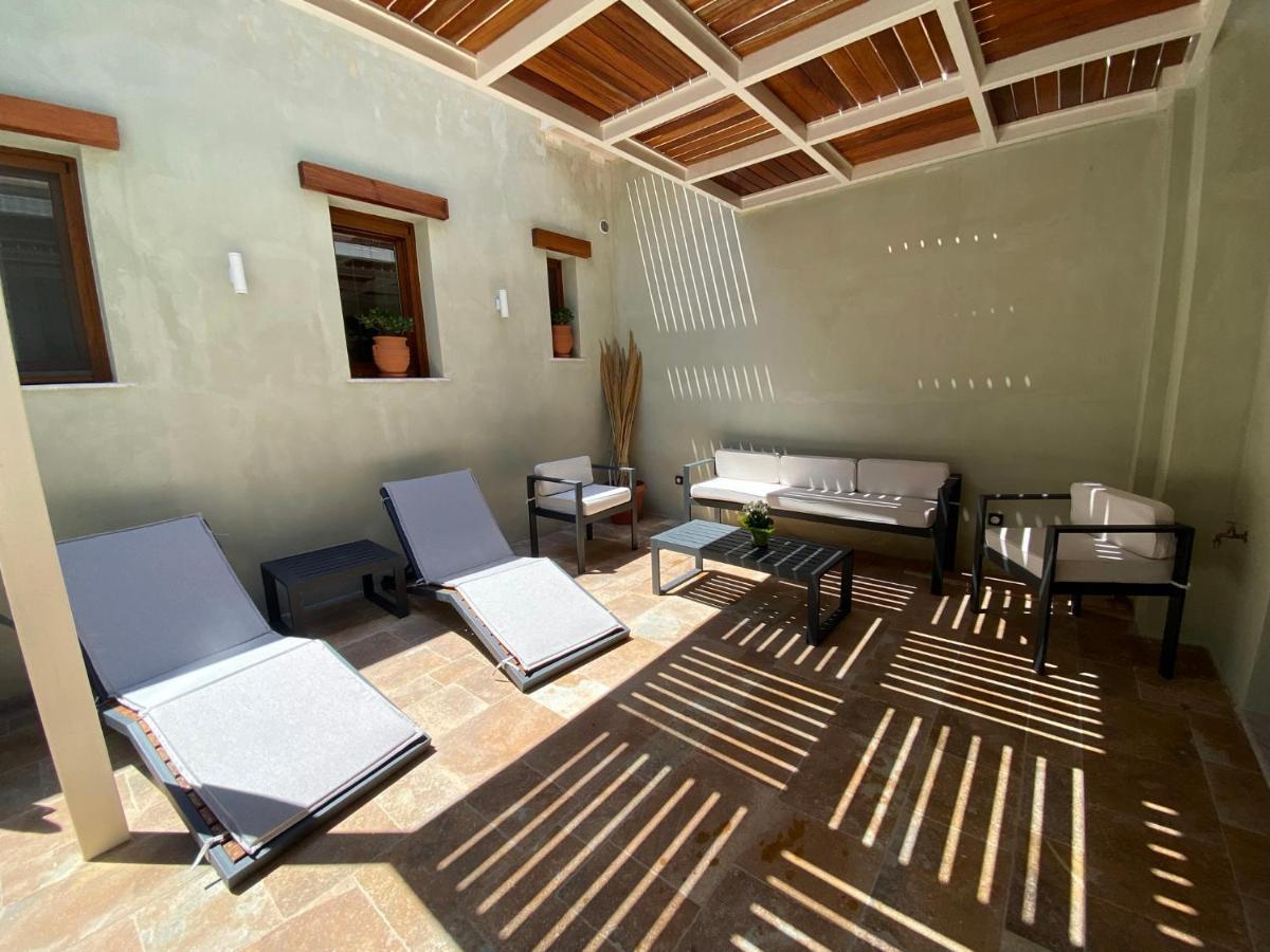 Andros 4 All Seasons Villas & Suites Ormos  Exterior foto