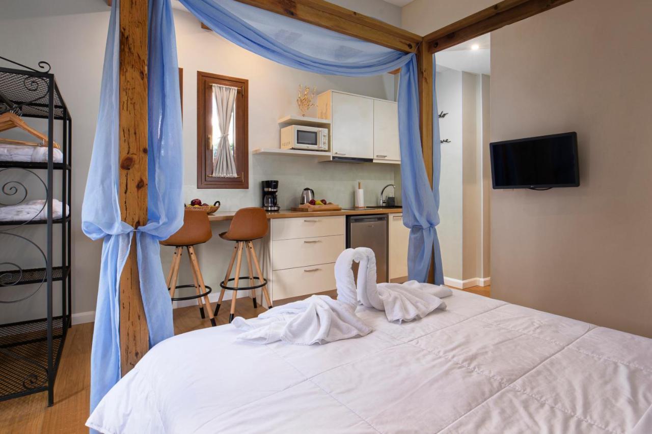 Andros 4 All Seasons Villas & Suites Ormos  Exterior foto